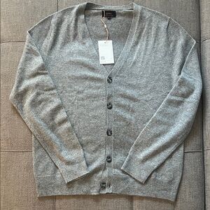 NWT Quince Heather Gray Mongolian Cashmere Cardigan, size medium